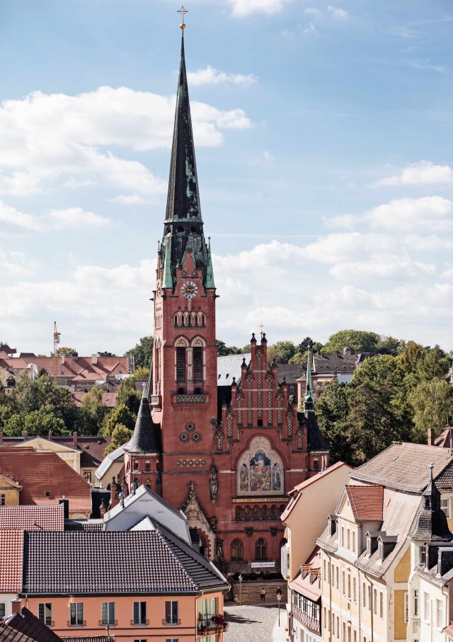 Die Gesschichte endet nicht. Sie geht weiter. Manche dachen mit 89 hört sie auf.